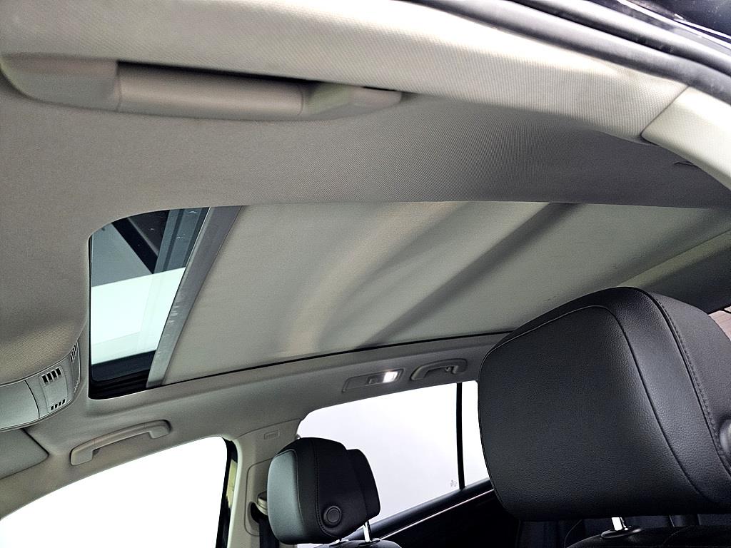 Volkswagen Tiguan - Vista 12