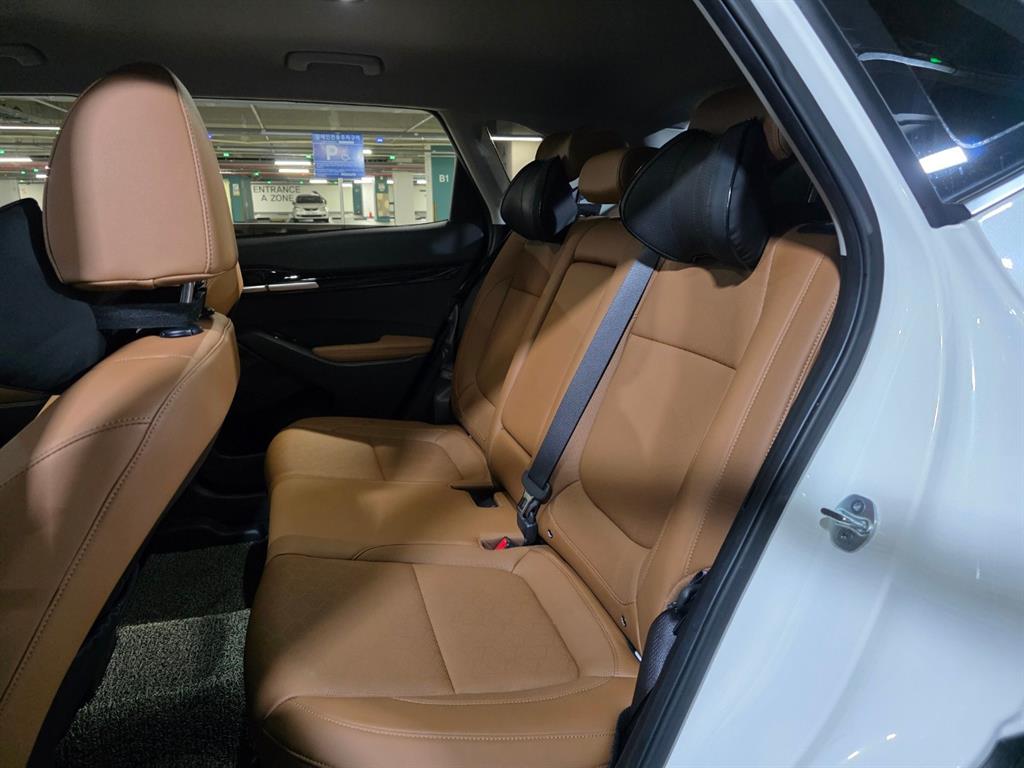 KIA Seltos - Vista 6