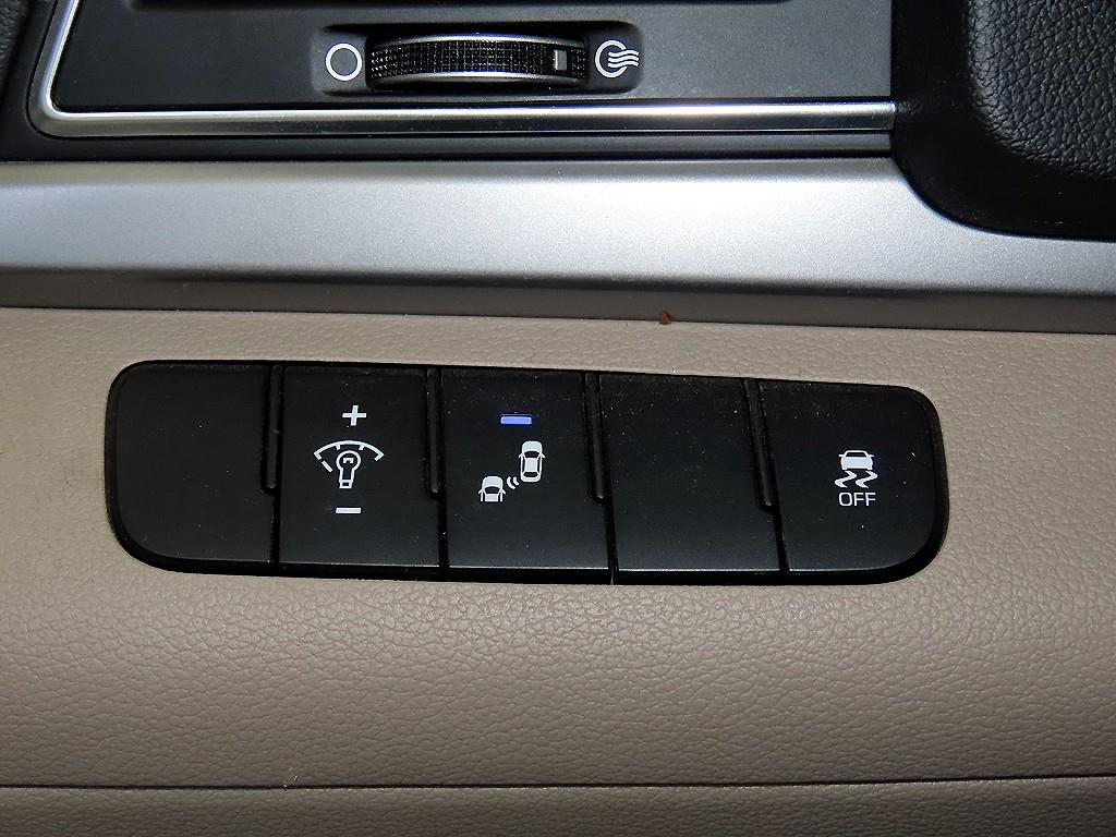 HYUNDAI Avante 2018 Blanco - Importación desde Corea - HF Imports Iquique - Foto 14