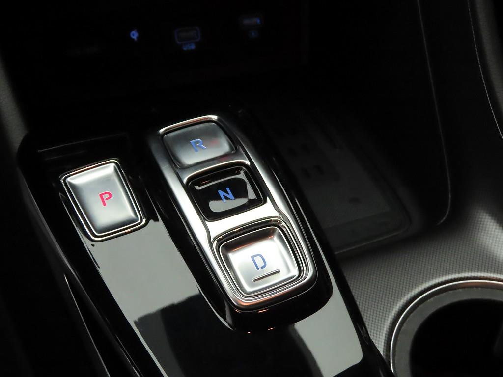 HYUNDAI Sonata - Vista 10