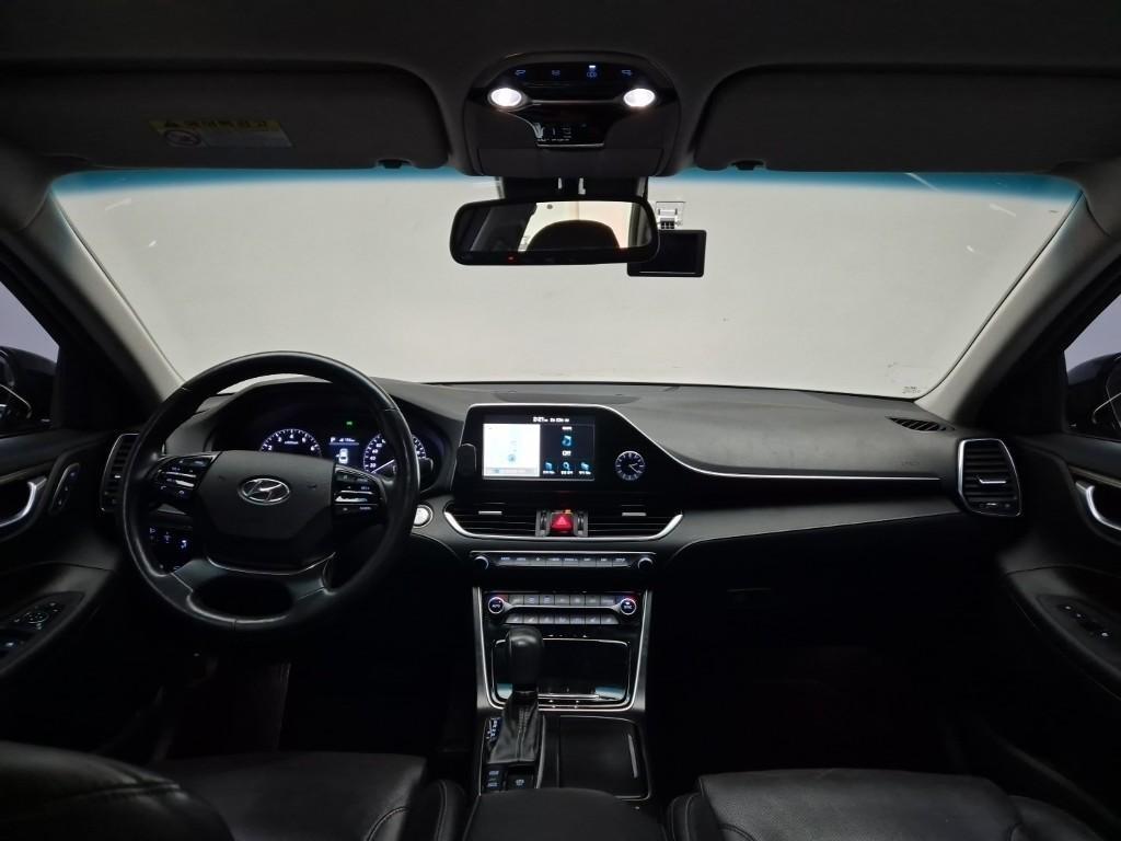 HYUNDAI Grandeur - Vista 7