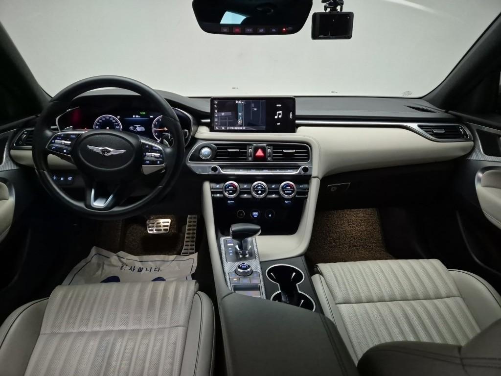 Genesis G70 - Vista 7