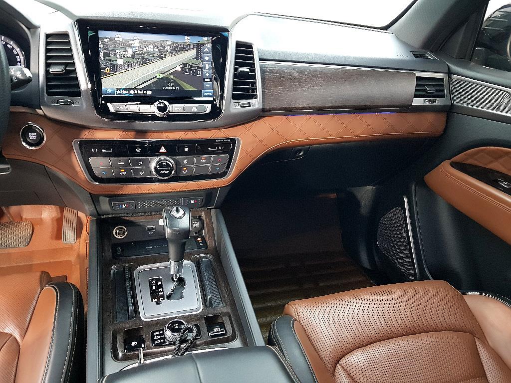 Ssangyong Rexton - Vista 10