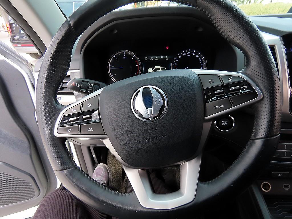 Ssangyong Rexton - Vista 8