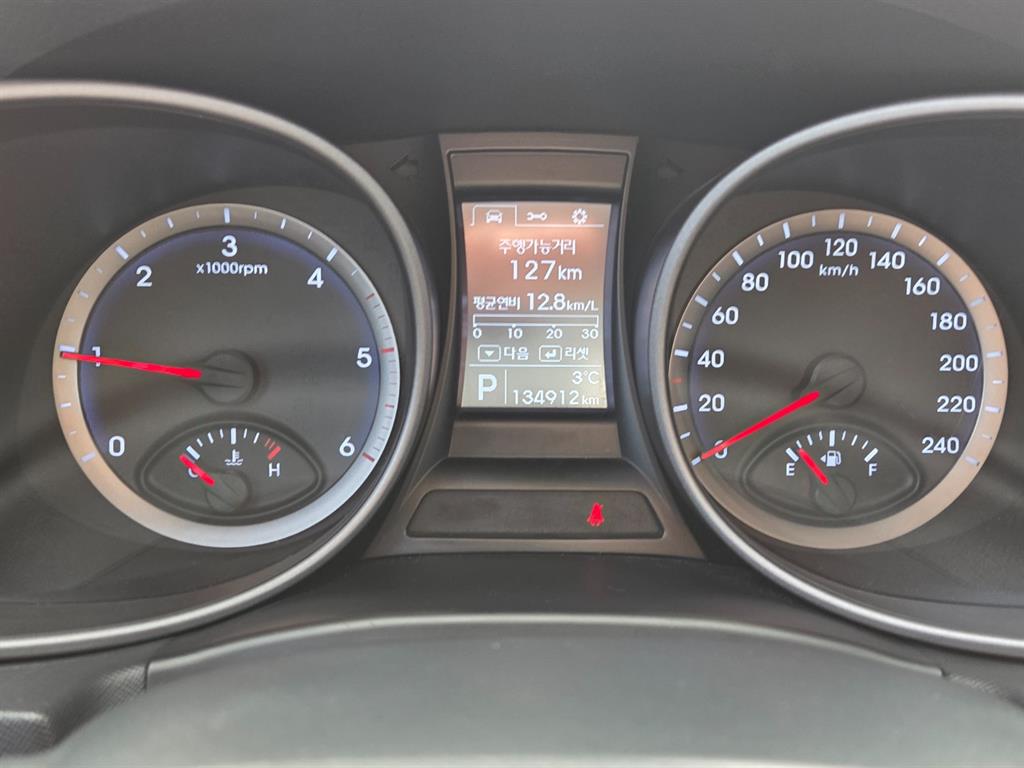 HYUNDAI Santa Fe - Vista 5