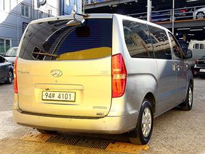 HYUNDAI Starex - Vista 8