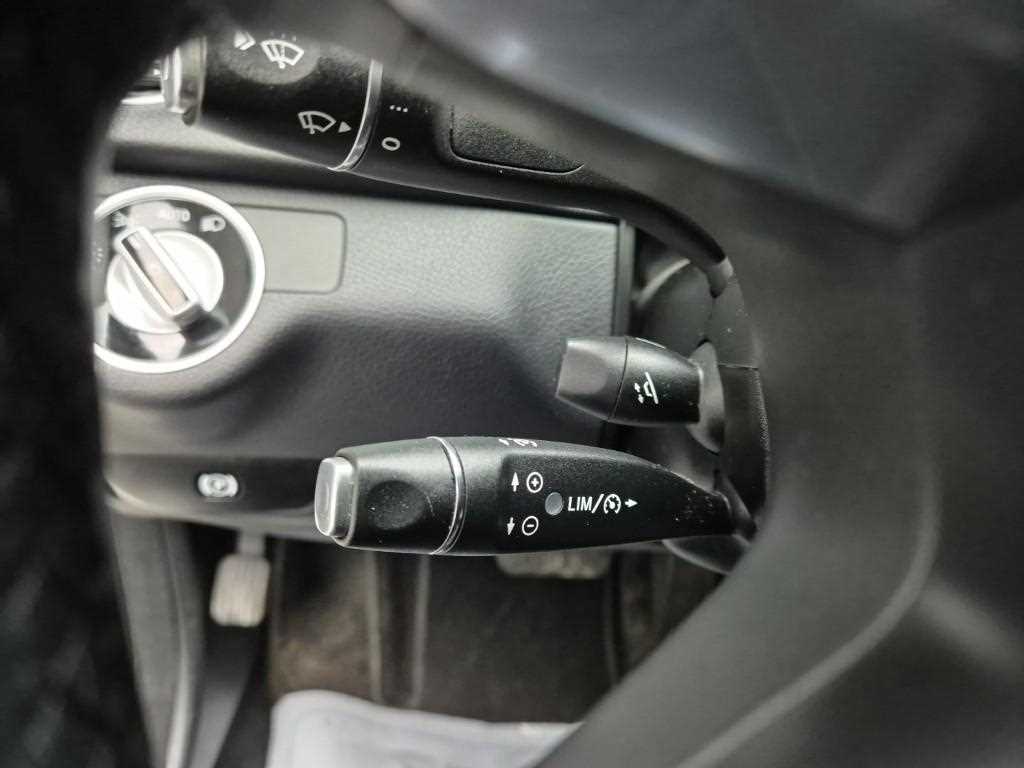 Mercedes Benz C Class 2013 Plateado - Importación desde Corea - HF Imports Iquique - Foto 16