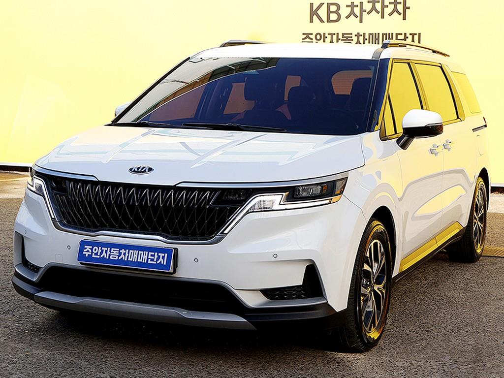 KIA Carnival - Vista 3