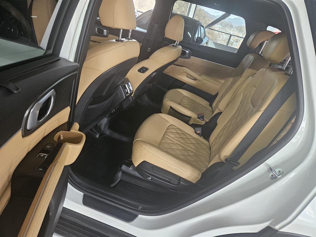 KIA Sorento - Vista 9