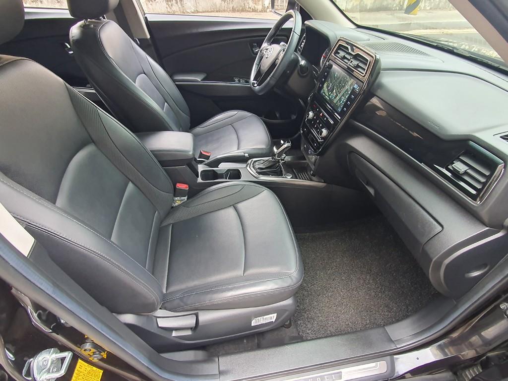 Ssangyong Tivoli - Vista 10