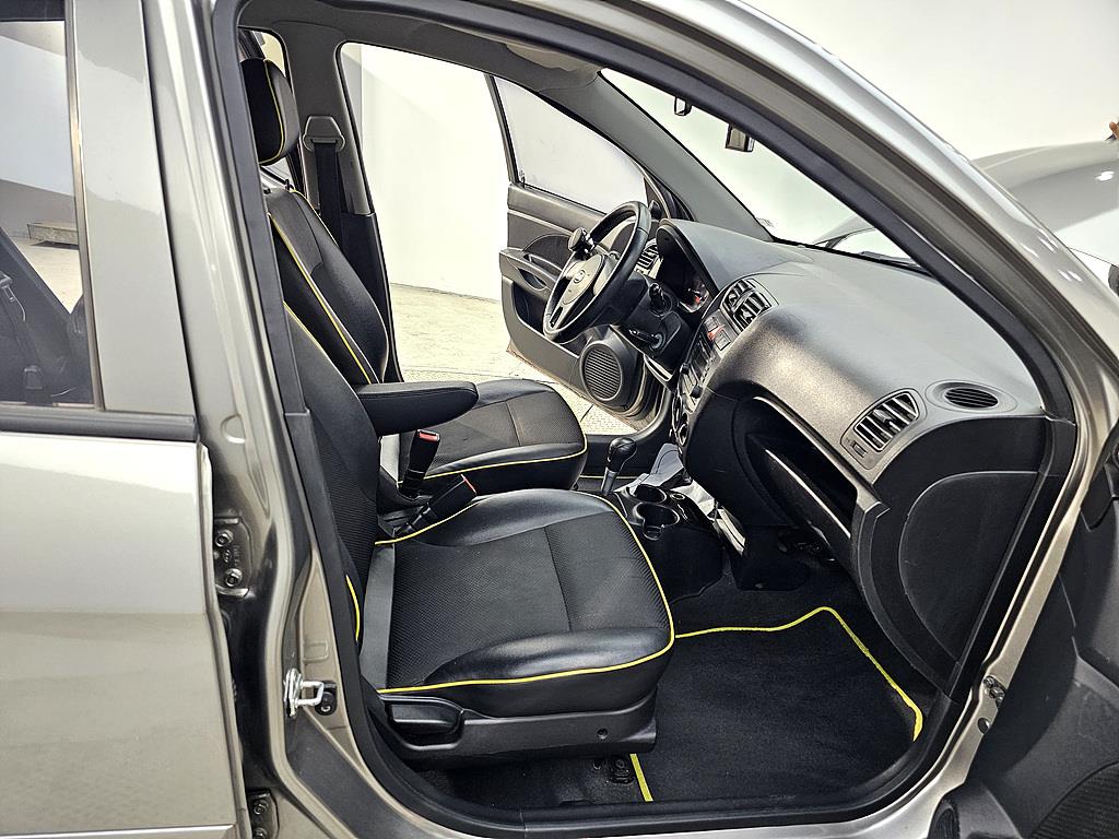 KIA Morning - Vista 11