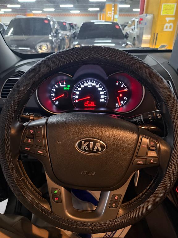 KIA Sorento - Vista 8