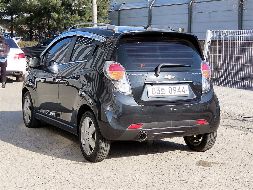Chevrolet Spark - Vista 3