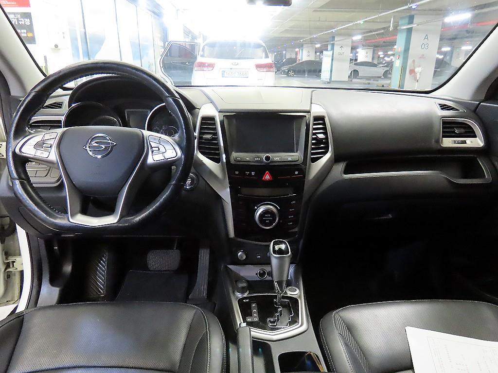 Ssangyong Tivoli - Vista 10