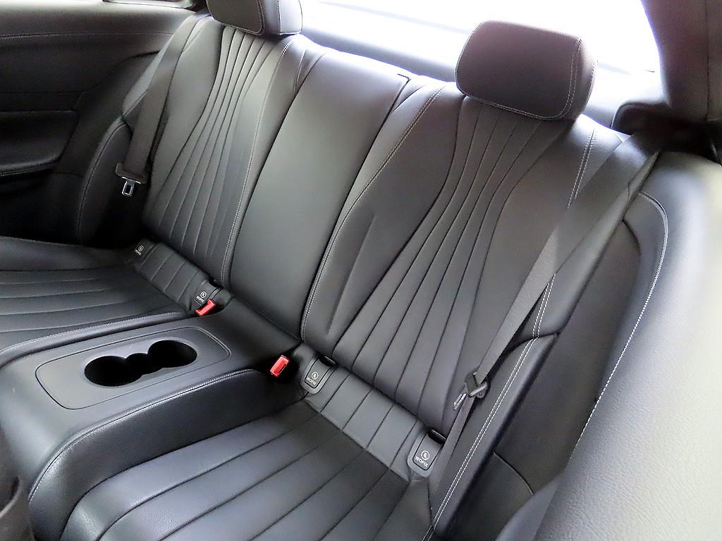 Mercedes Benz E class - Vista 6