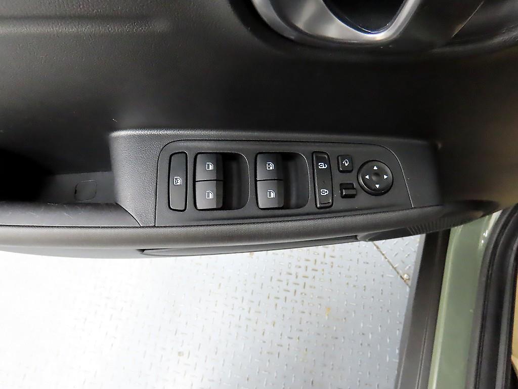 HYUNDAI Casper - Vista 11