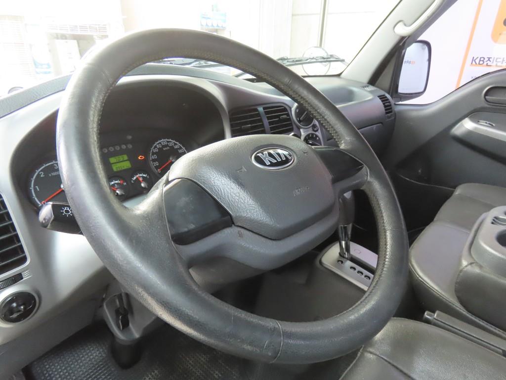 Small Truck Cargo (small) 2015 Blanco - Importación desde Corea - HF Imports Iquique - Foto 13