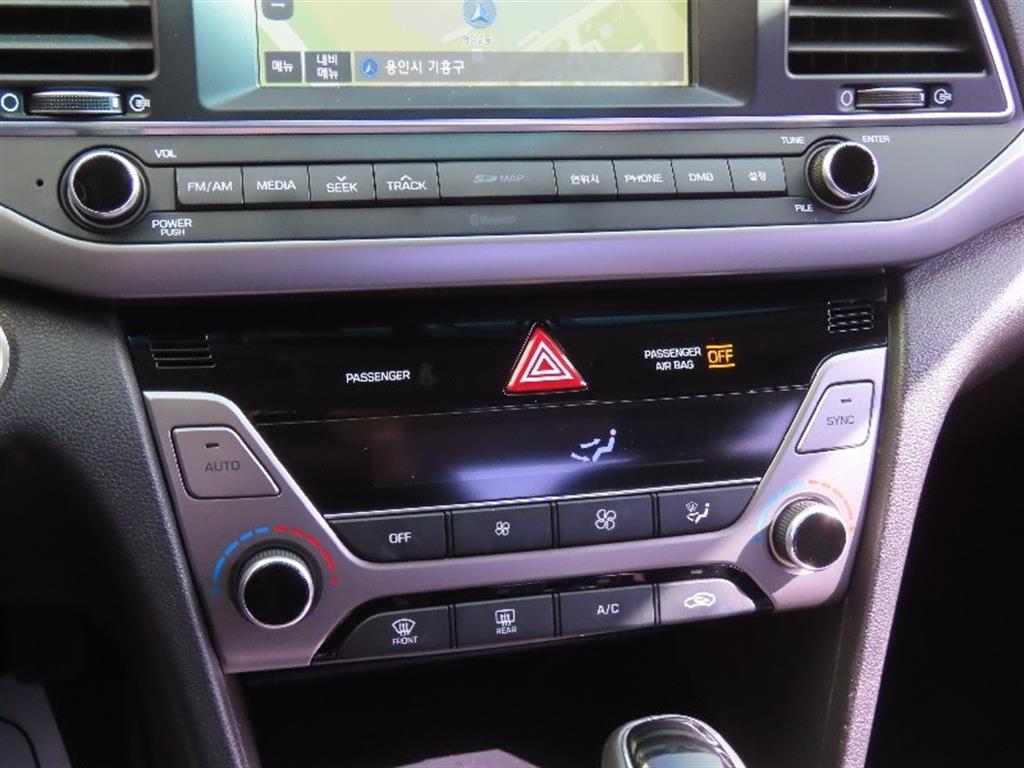 HYUNDAI Avante 2016 Blanco - Importación desde Corea - HF Imports Iquique - Foto 7