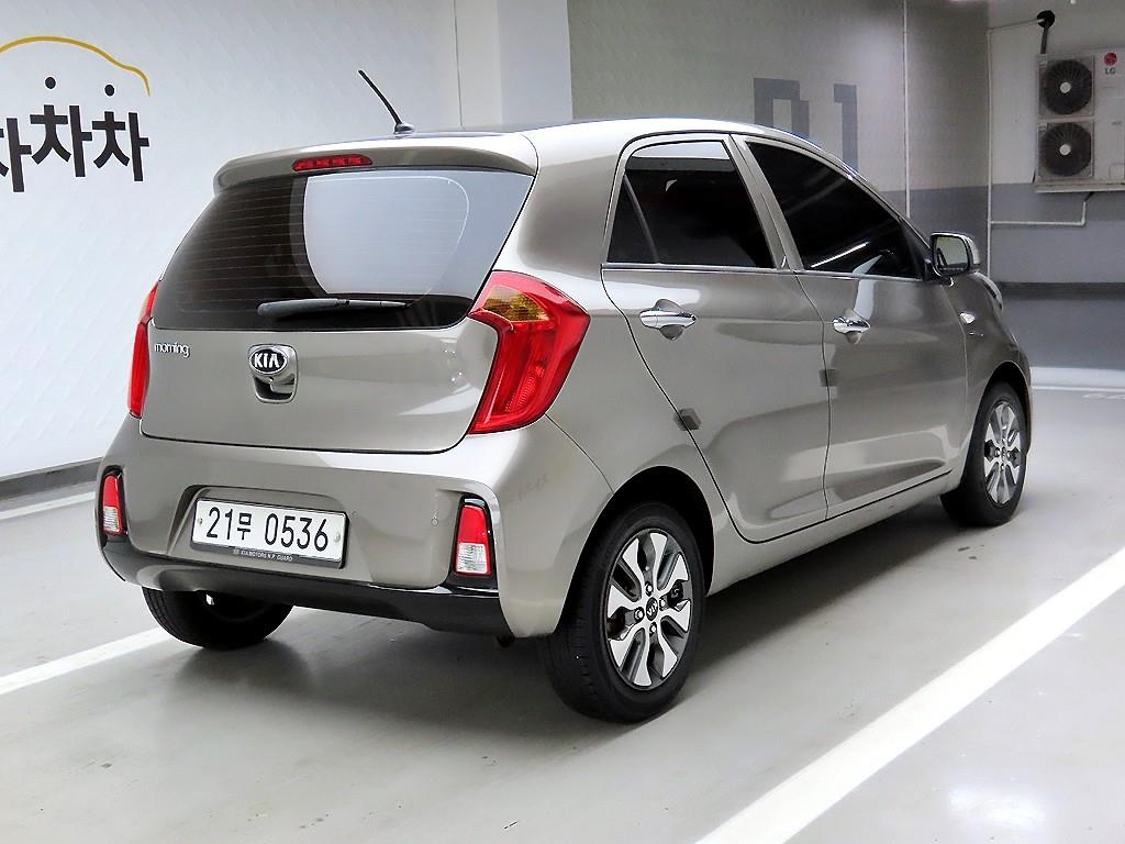 KIA Morning - Vista 4