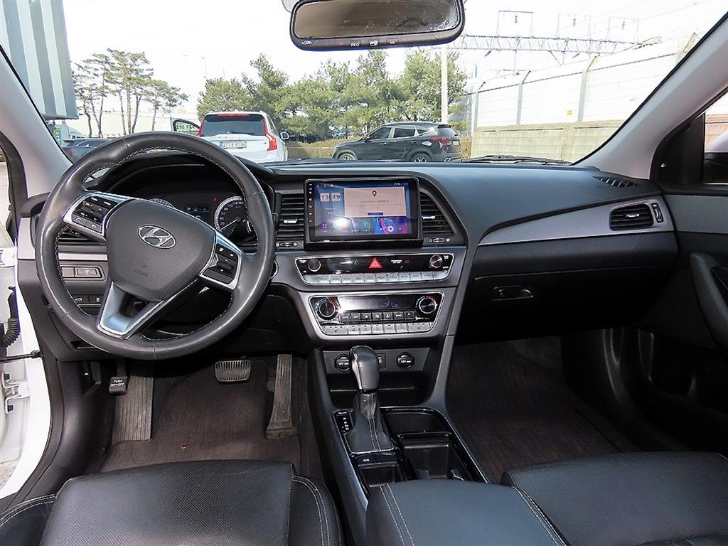 HYUNDAI Sonata - Vista 7