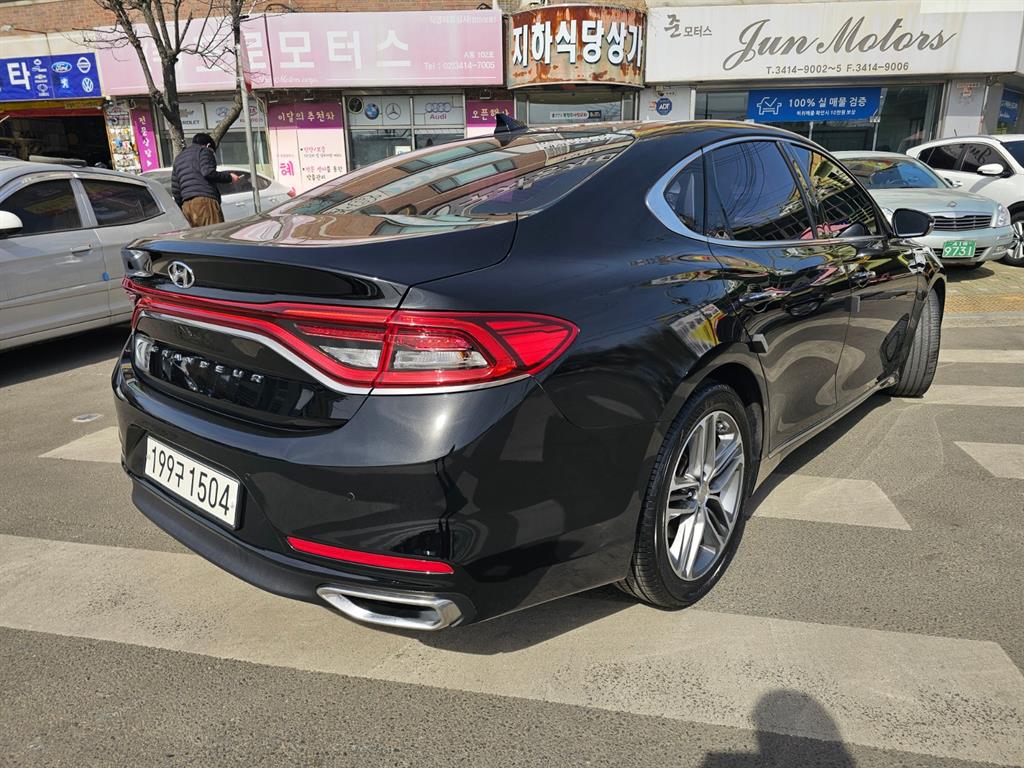 HYUNDAI Grandeur - Vista 6