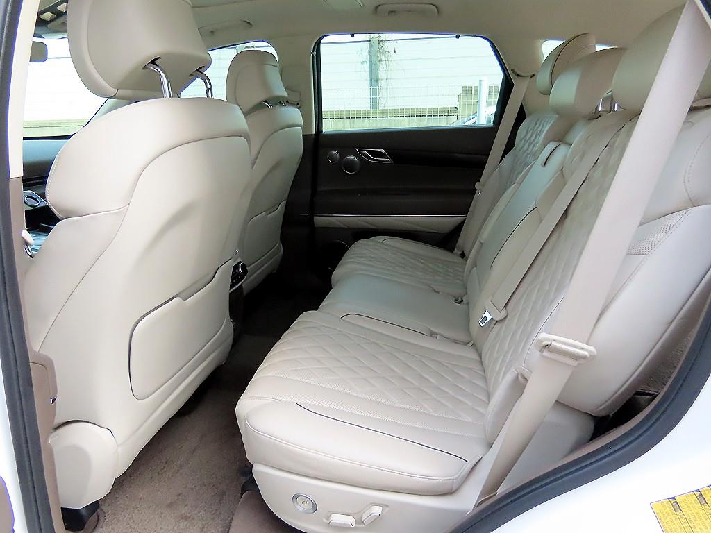 Genesis GV80 - Vista 6