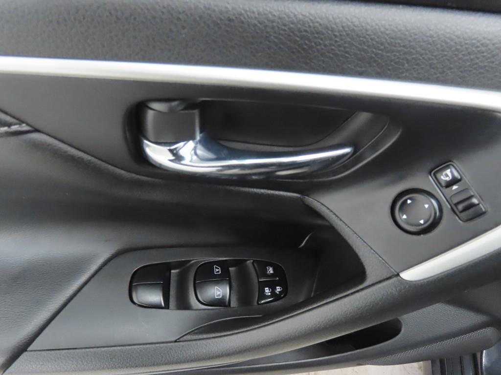 Nissan Altima - Vista 9