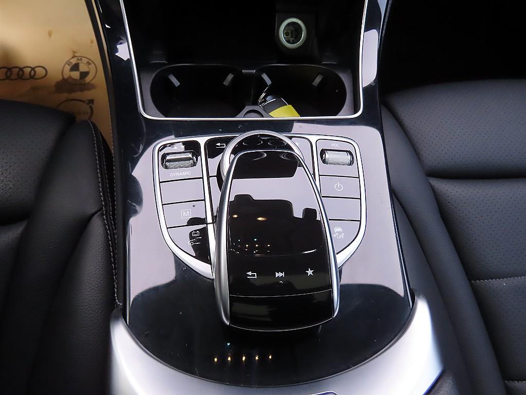 Mercedes Benz GLC Class 2019 Negro - Importación desde Corea - HF Imports Iquique - Foto 13