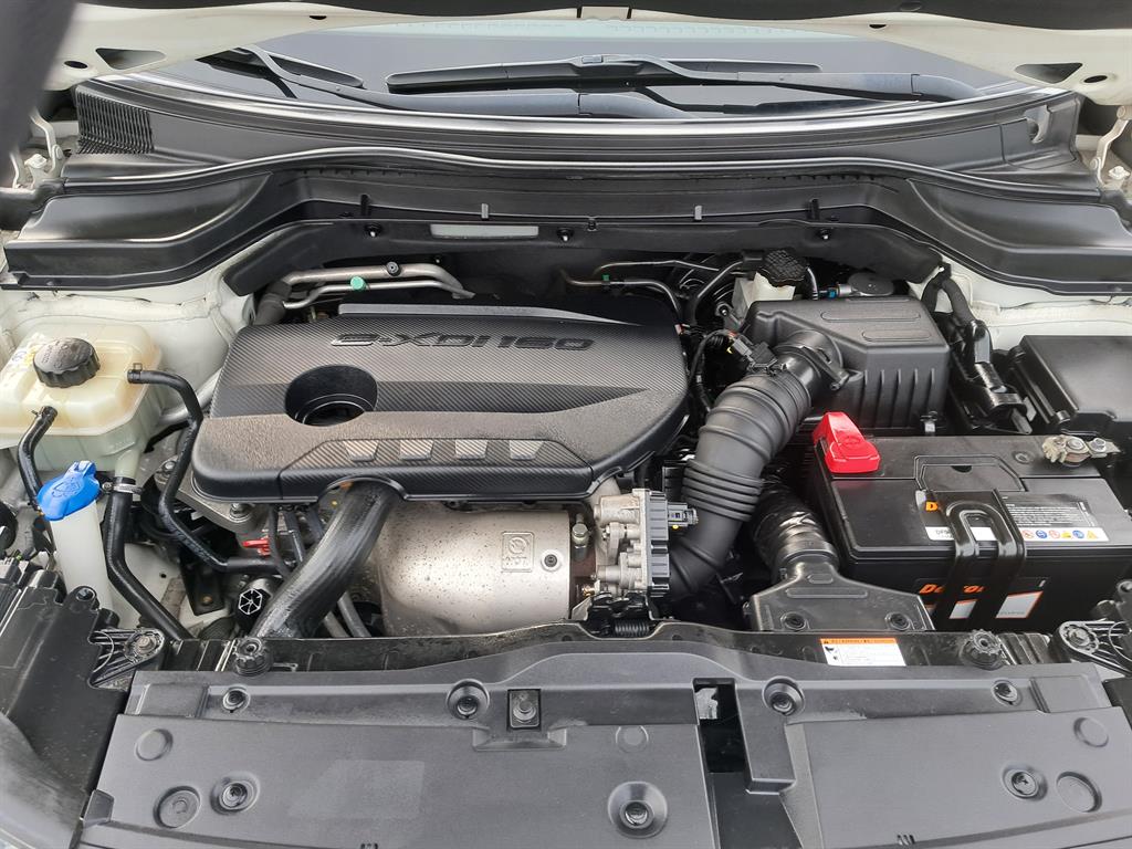 Ssangyong Tivoli 2016 Blanco - Importación desde Corea - HF Imports Iquique - Foto 18