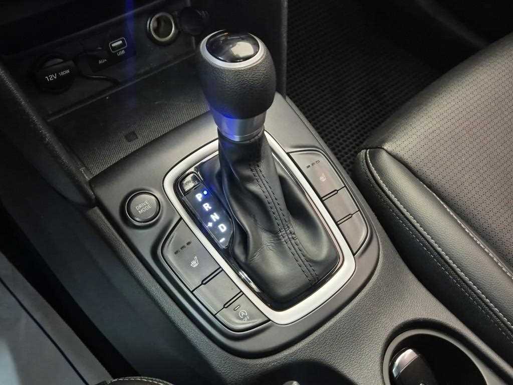 HYUNDAI Kona - Vista 8