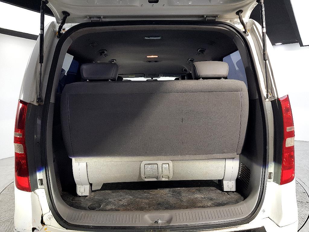 HYUNDAI Starex 2010 Blanco - Importación desde Corea - HF Imports Iquique - Foto 17