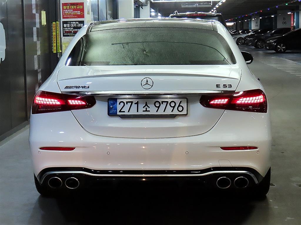 Mercedes Benz E class - Vista 5