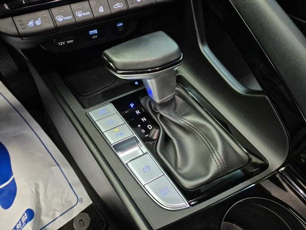 HYUNDAI Avante - Vista 8