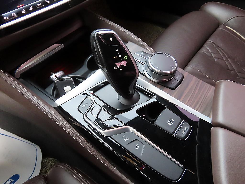 BMW 5 Series - Vista 11