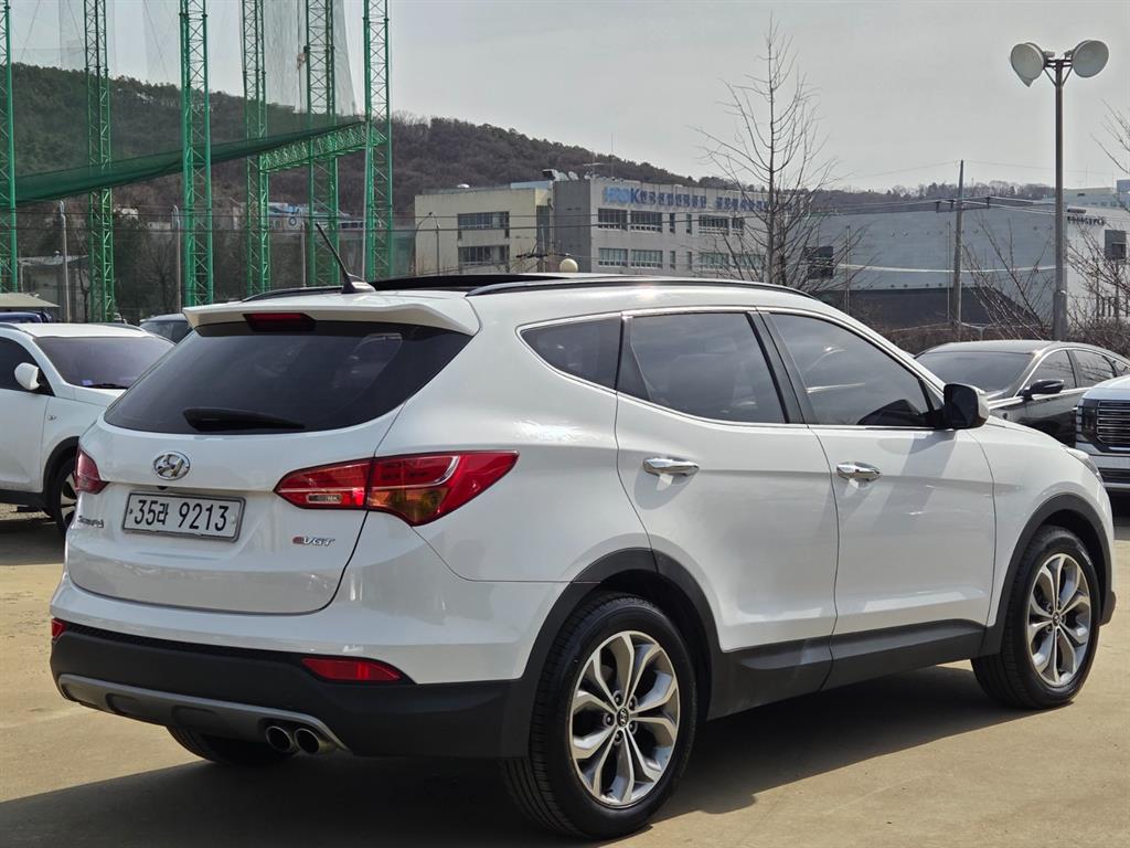 HYUNDAI Santa Fe - Vista 4
