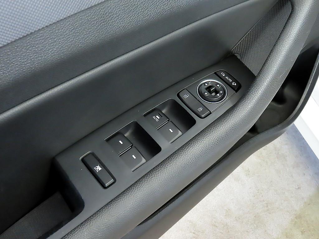 HYUNDAI Sonata 2018 Blanco - Importación desde Corea - HF Imports Iquique - Foto 16