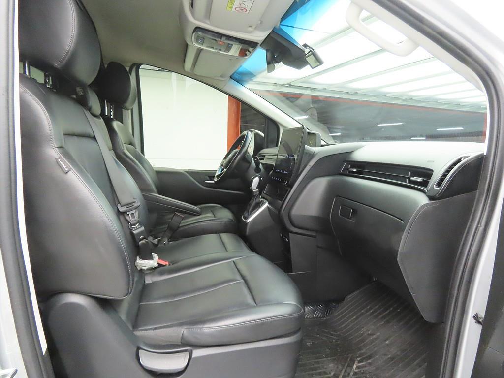 HYUNDAI Staria - Vista 6