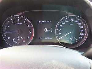 HYUNDAI Avante - Vista 10