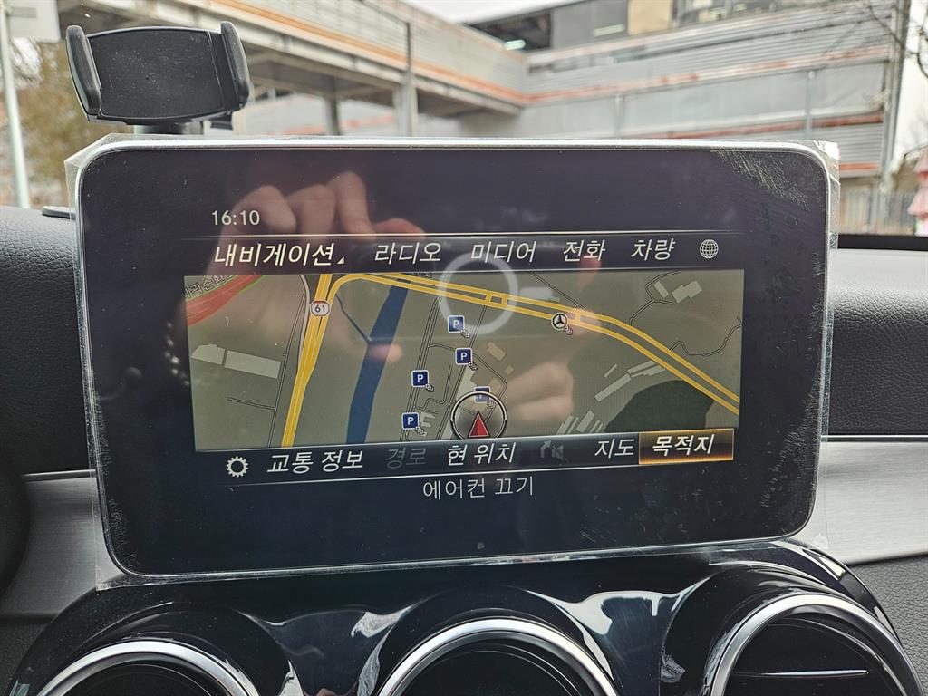 Mercedes Benz C Class - Vista 10