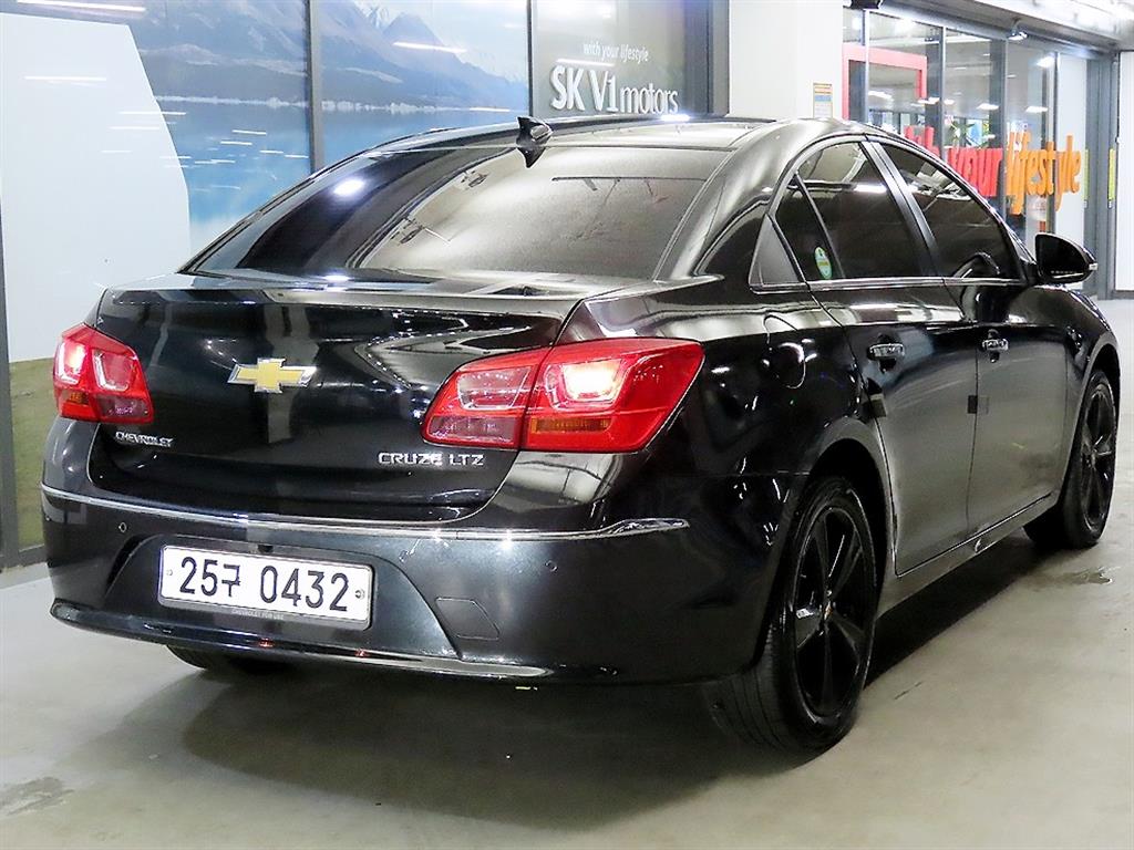 Chevrolet Cruise - Vista 4