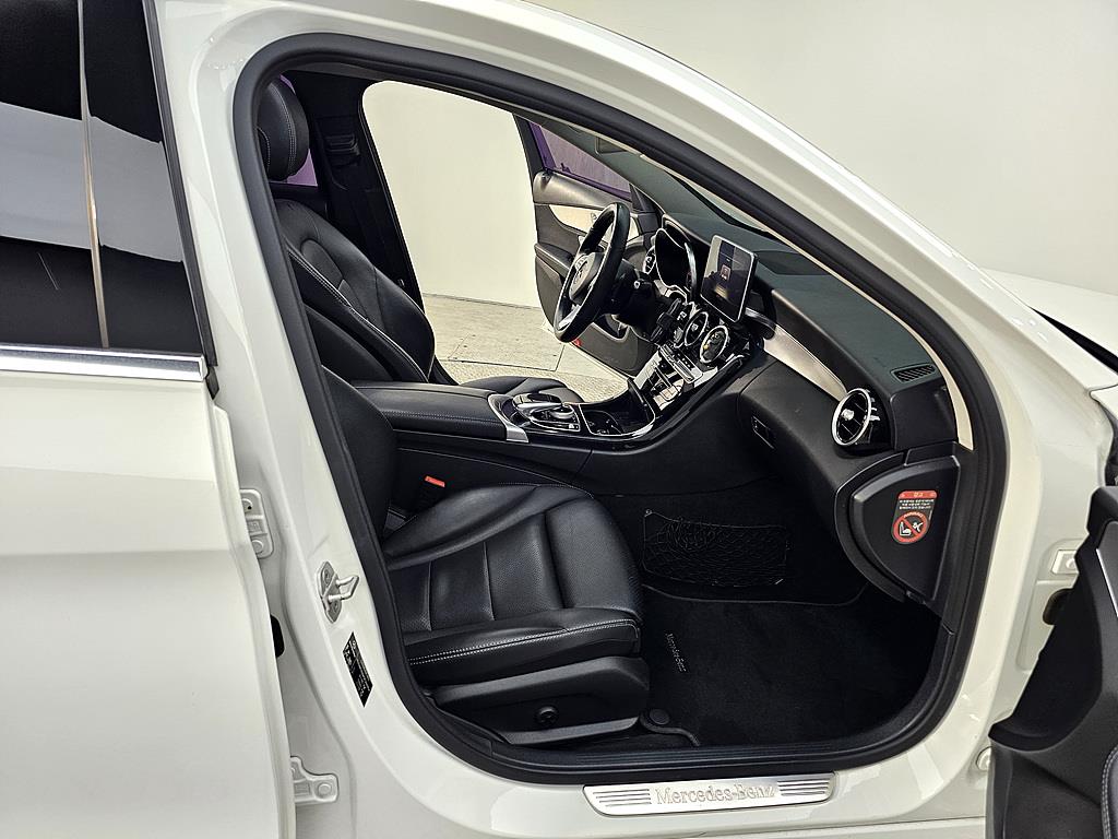 Mercedes Benz C Class - Vista 11