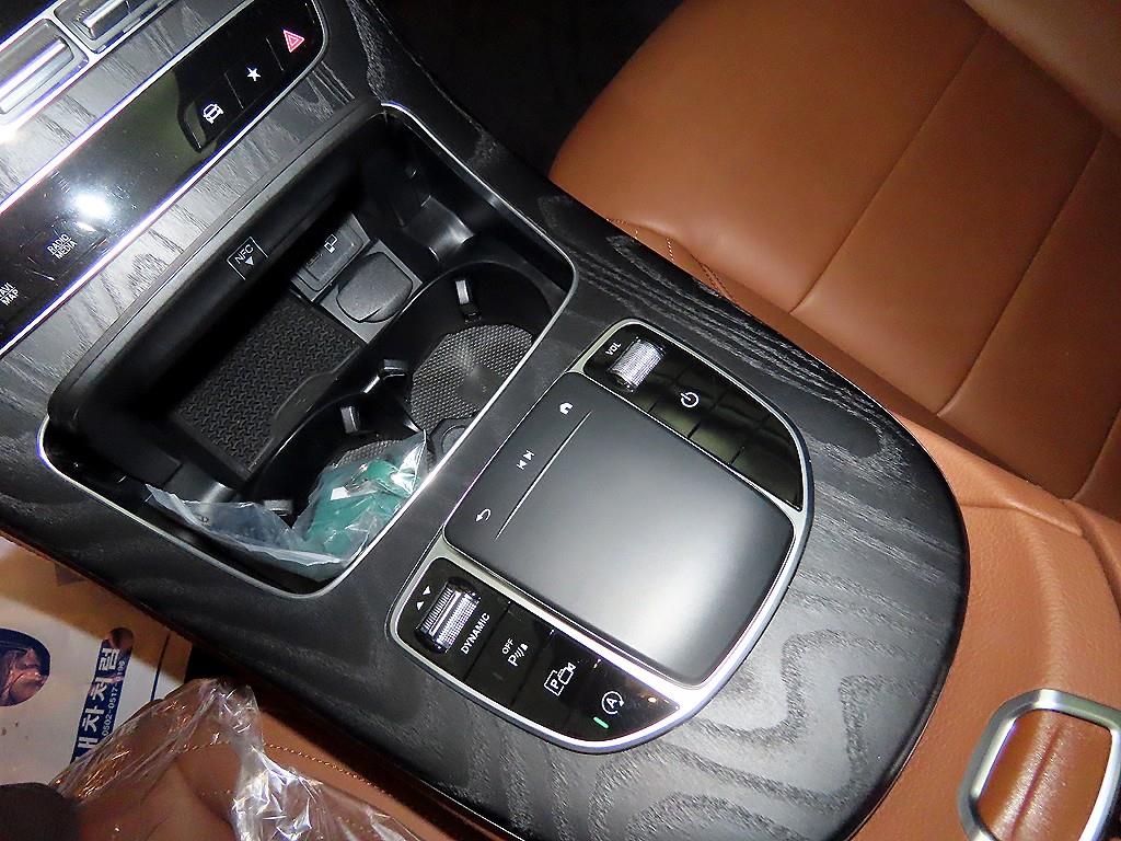 Mercedes Benz E class 2021 Gris - Importación desde Corea - HF Imports Iquique - Foto 13