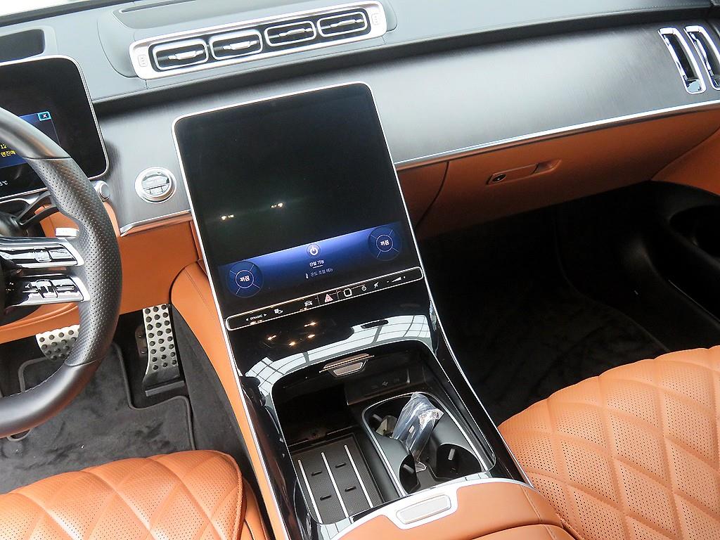 Mercedes Benz S Class - Vista 12