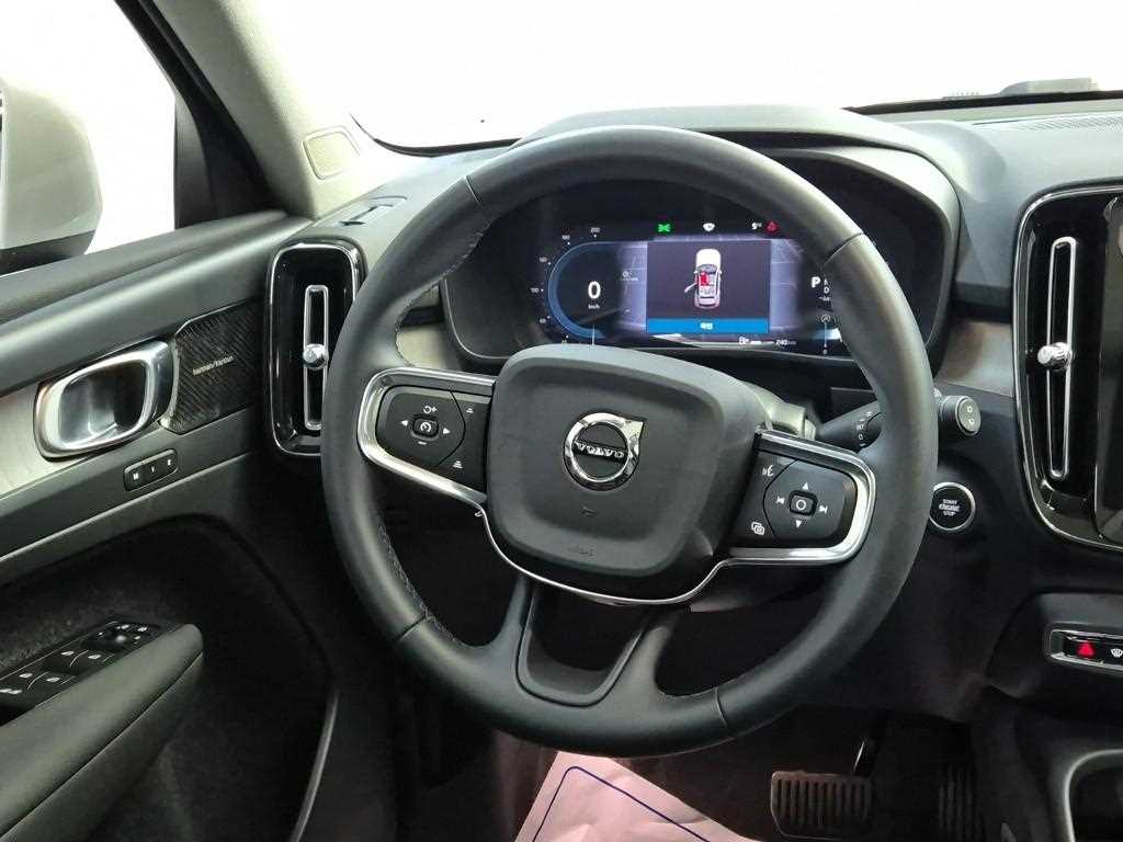 Volvo XC40 - Vista 9