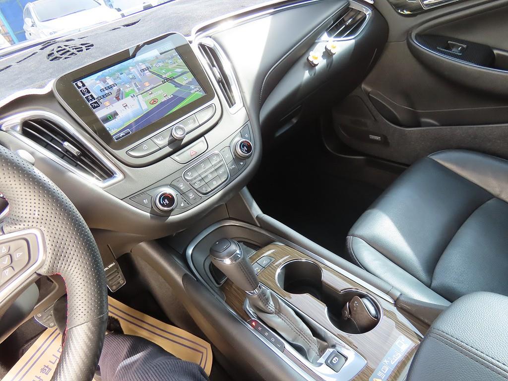 Chevrolet Malibu - Vista 8