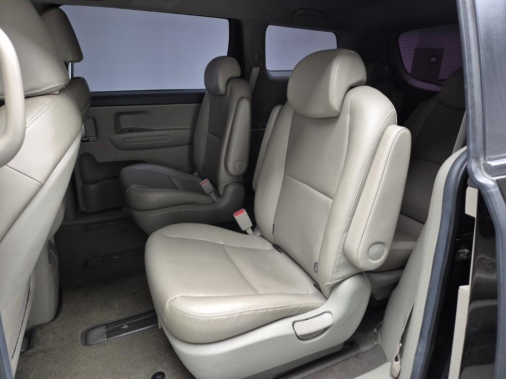 KIA Carnival 2018 Negro - Importación desde Corea - HF Imports Iquique - Foto 15