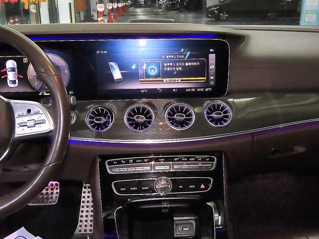 Mercedes Benz CLS Class - Vista 11