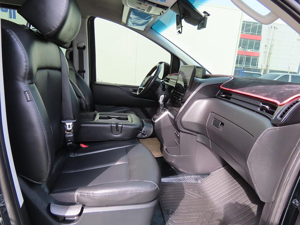 HYUNDAI Staria - Vista 6