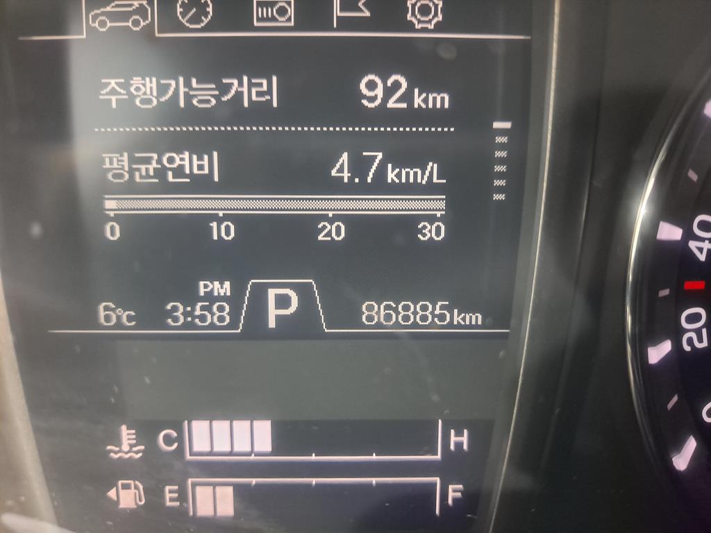 Ssangyong Rexton - Vista 9