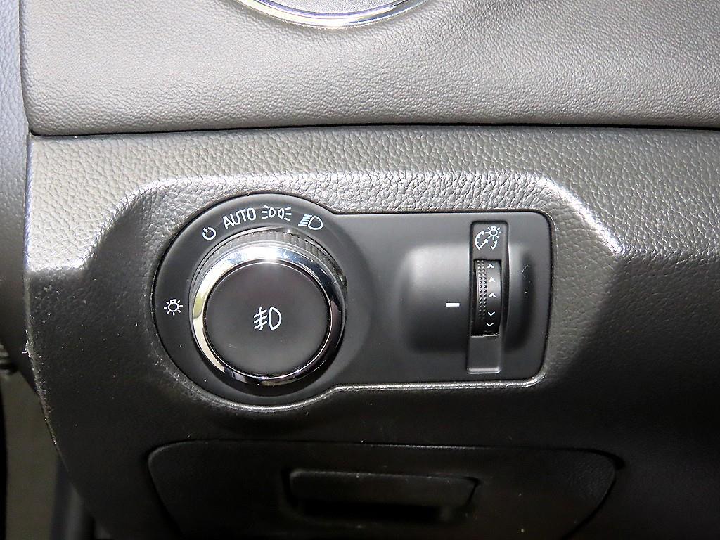 Chevrolet Cruise 2016 Negro - Importación desde Corea - HF Imports Iquique - Foto 15